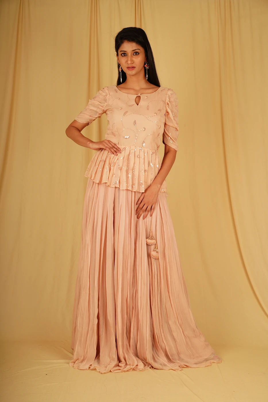 salmon-pink-colour-chiffon-skirt-and-peplum-top-set-m?uid=1676353474