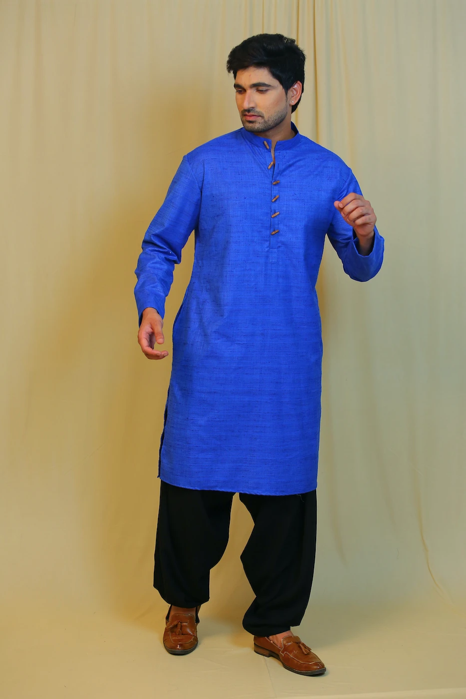 bright-blue-cotton-long-kurta-m?uid=1674980746