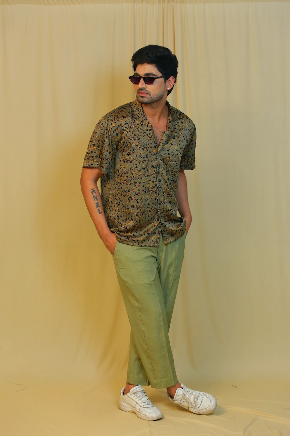 moss-green-ankle-length-pants-m?uid=1682950384