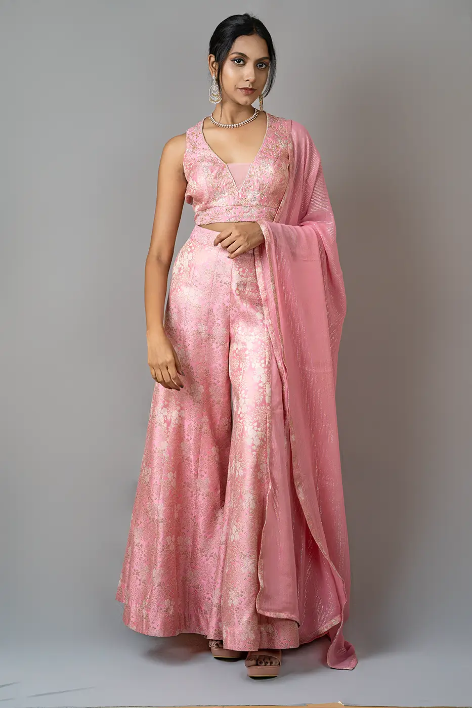 pastel-pink-beneras-silk-flared-pants-with-embroidered-halter-top-m--raw-silk-pink?uid=1686693037